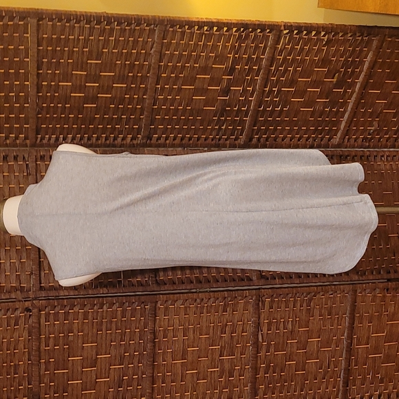 Long Grey Aerie Tank Top - Picture 3 of 4